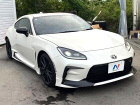 
									TOYOTA 86 RZ Pearl White 2024′ FC4U1 full								