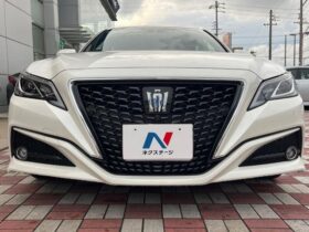 
									TOYOTA Crown S Elegance Style Pearl White 2020′ FC4YC full								