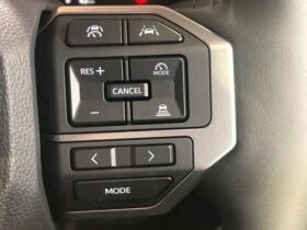 
									TOYOTA Land Cruiser Wagon VX Pearl White 2024′ FC4ZY full								