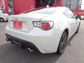 
									TOYOTA 86 GT Pearl White 2015′ FC55K full								