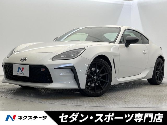 TOYOTA 86 RZ Pearl White 2021′ FC59R