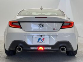 
									TOYOTA 86 RZ Pearl White 2021′ FC59R full								