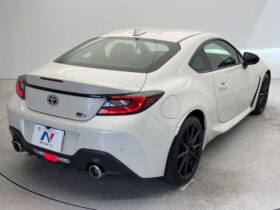 
									TOYOTA 86 RZ Pearl White 2021′ FC59R full								