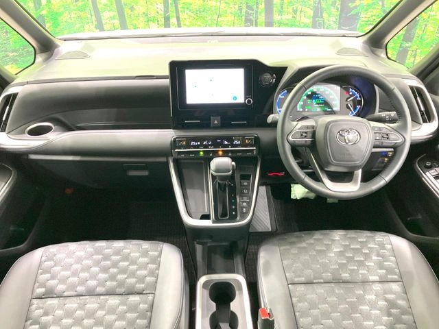TOYOTA Voxy S-Z Pearl White 2025′ FC5DA