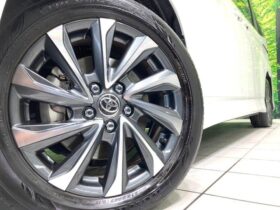 
									TOYOTA Voxy S-Z Pearl White 2025′ FC5DA full								