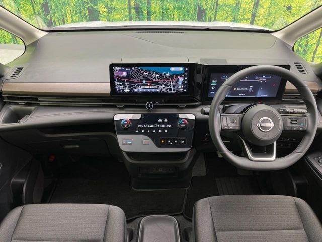 NISSAN Serena e-POWER Highway Star V Pearl White 2024′ FC5GO