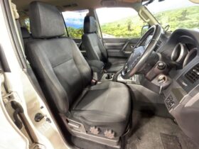 
									MITSUBISHI Pajero Exceed Pearl White 2018′ FC5N0 full								