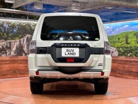
									MITSUBISHI Pajero Exceed Pearl White 2018′ FC5N0 full								