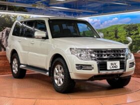 
									MITSUBISHI Pajero Exceed Pearl White 2018′ FC5N0 full								