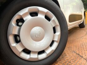 
									TOYOTA Sienta G Pearl White 2025′ FC6HU full								