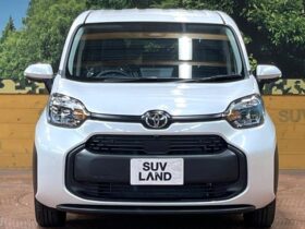 
									TOYOTA Sienta G Pearl White 2025′ FC6HU full								