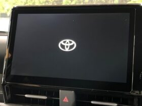 
									TOYOTA Voxy S-Z Pearl White 2025′ FC6IS full								