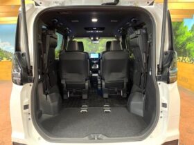 
									TOYOTA Voxy S-Z Pearl White 2025′ FC6IS full								