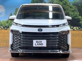 
									TOYOTA Voxy S-Z Pearl White 2025′ FC6IS full								