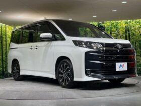 
									TOYOTA Noah S-Z Pearl White 2024′ FC6UT full								