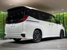 
									TOYOTA Noah S-Z Pearl White 2024′ FC6UT full								