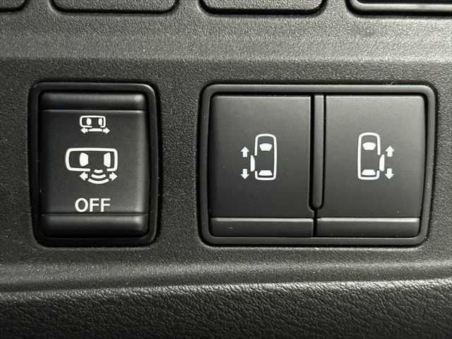 NISSAN Serena e-POWER Highway Star V Red 2020′ FC9ST