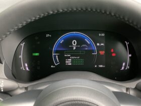 
									TOYOTA Yaris Cross Z Urbano Gray/Black 2025′ FCJZ8 full								