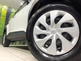 
									TOYOTA Yaris Cross G Pearl White 2023′ FE9WN full								