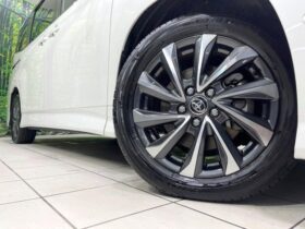 
									TOYOTA Voxy S-Z Pearl White 2025′ FE9WR full								