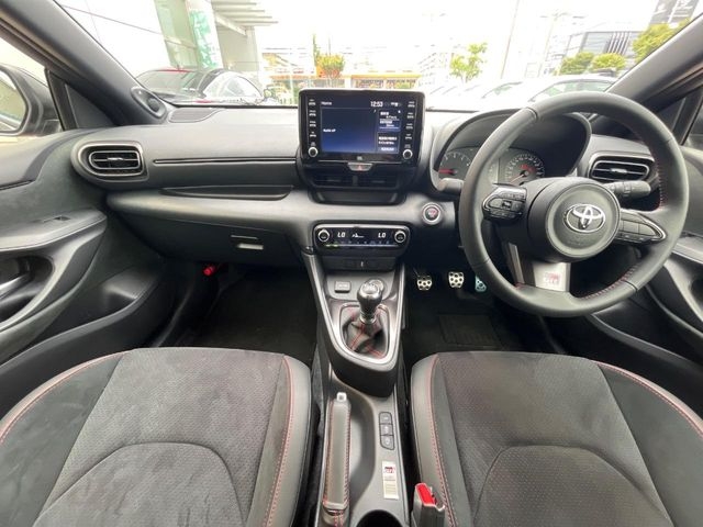 TOYOTA Yaris RZ High Performance Black 2021′ FE9YI