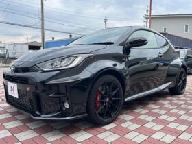 
									TOYOTA Yaris RZ High Performance Black 2021′ FE9YI full								