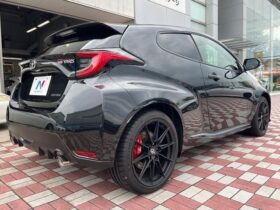 
									TOYOTA Yaris RZ High Performance Black 2021′ FE9YI full								