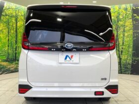 
									TOYOTA Noah Hybrid S-Z Pearl White 2023′ FEA0R full								