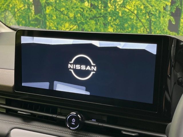 NISSAN Serena e-POWER Highway Star V Pearl White 2024′ FEA3H