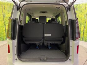 
									NISSAN Serena e-POWER Highway Star V Pearl White 2024′ FEA3H full								