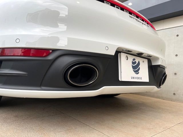 Porsche 911 Targa 4 White 2022′ FEAAZ