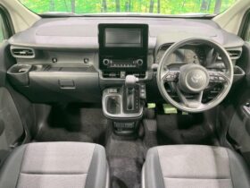 
									TOYOTA Sienta X Pearl White 2025′ FEAB2 full								