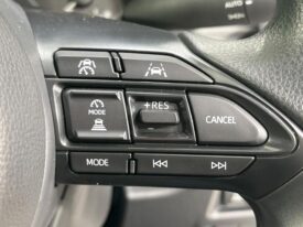 TOYOTA Sienta X Pearl White 2025′ FEAB2