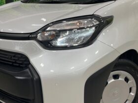 
									TOYOTA Sienta X Pearl White 2025′ FEAB2 full								