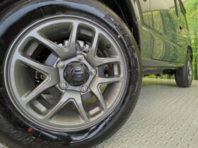 
									SUZUKI Jimny XC Green 2025′ FEAC3 full								