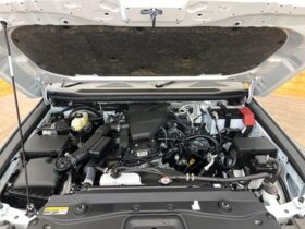 
									TOYOTA Land Cruiser Wagon VX Pearl White 2025′ FEANF full								