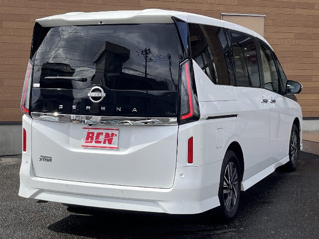 NISSAN Serena Highway Star V Pearl White 2023′ FEDQN