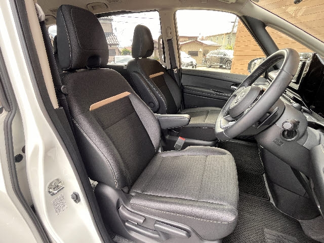 NISSAN Serena Highway Star V Pearl White 2023′ FEDQN