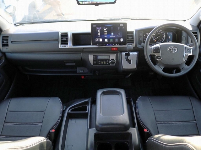 TOYOTA Hiace Wagon Grand Cabin Super Long Wide HR Pearl White 2024′ FEDXD