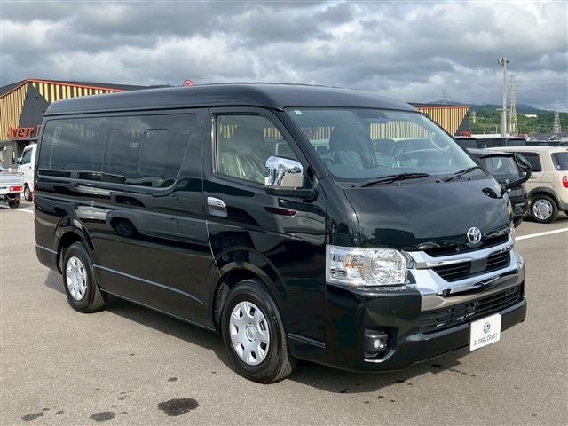 TOYOTA Hiace Wagon 2.7 Wagon GL 10 people Black 2025′ FEE28
