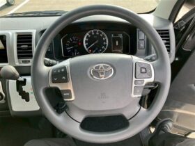 
									TOYOTA Hiace Wagon 2.7 Wagon GL 10 people Black 2025′ FEE28 full								