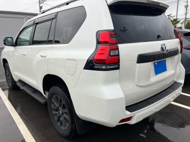 TOYOTA Land Cruiser Prado Special TX_L Package Matte Black Ede Pearl White 2023′ FEE74