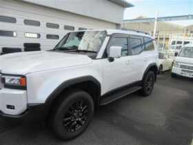 
									TOYOTA Land Cruiser Wagon 2.7 VX 7 people Pearl White 2024′ FEELO full								