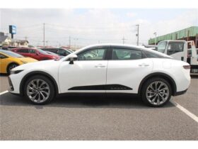 
									TOYOTA Crown CrossOver 2.5 Z 4WD Pearl White 2024′ FEER2 full								