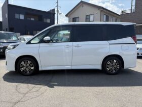 
									TOYOTA Noah G 10.5 Inch DA  Navi   Full Seg   Pearl White 2024′ FEEWC full								