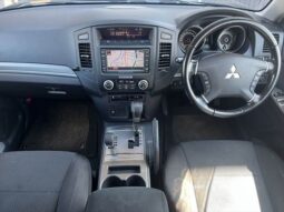 MITSUBISHI Pajero Long EXCEED Black 2007′ FEEWU