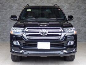 
									TOYOTA Land Cruiser Wagon ZX Black 2020′ FG78R full								