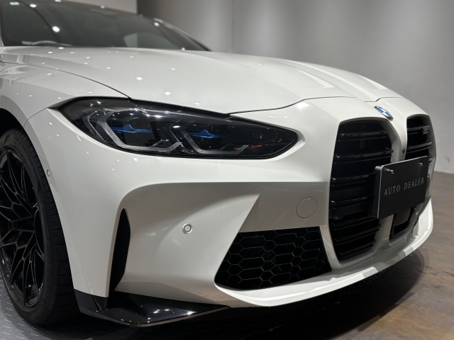 BMW M4 Competition M xDrive Pearl White 2024′ FG7BA