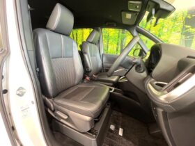 
									TOYOTA Noah S-Z Pearl White 2023′ FGF4G full								