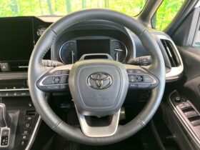 
									TOYOTA Noah S-Z Pearl White 2023′ FGF4G full								
